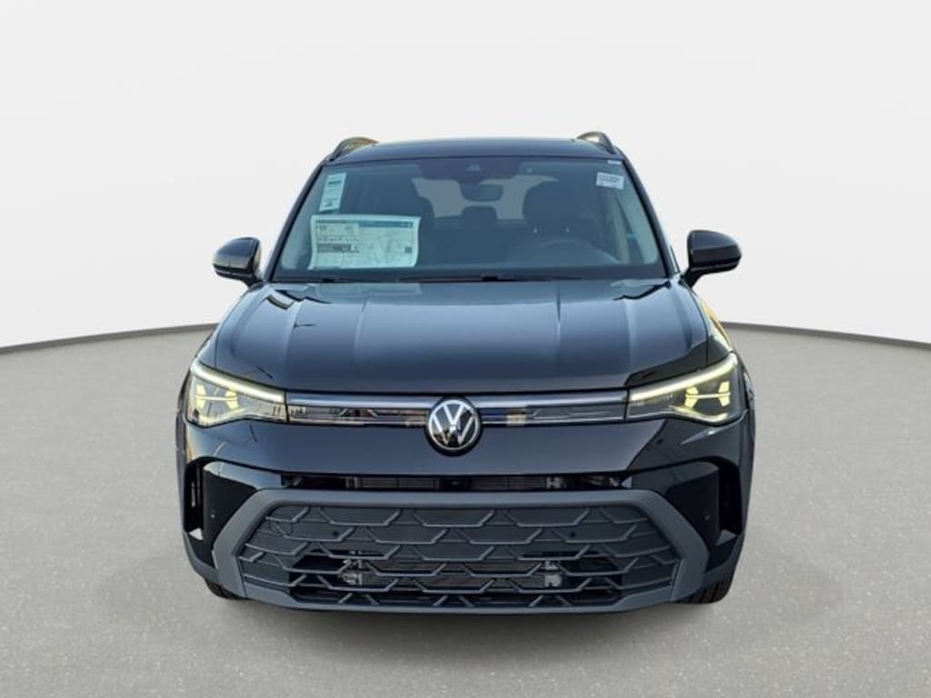 New 2027 Volkswagen Taos 1.5T SE Black SUV