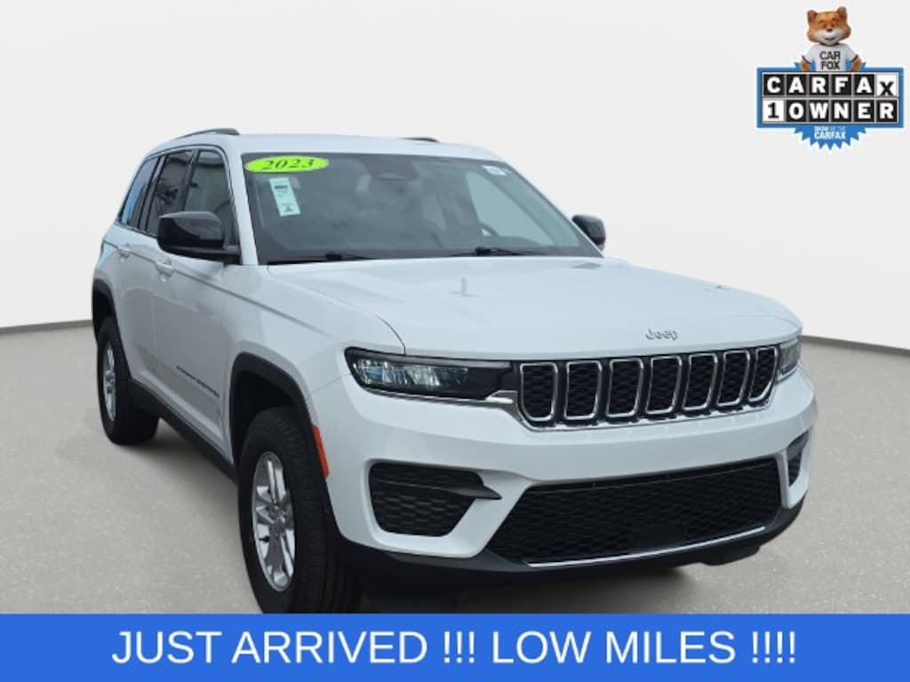 Used 2023 Jeep Grand Cherokee Laredo SUV