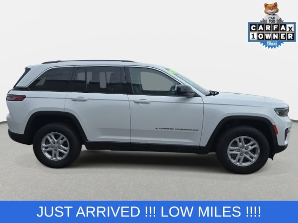 Used 2023 Jeep Grand Cherokee Laredo SUV