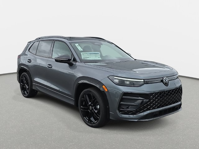New 2026 Volkswagen Tiguan SE R-Line Black SUV
