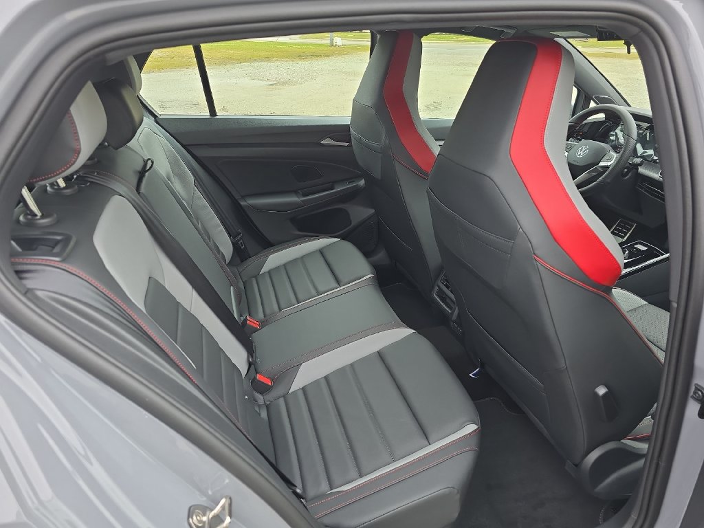 2026 Volkswagen Golf GTI SE - Photo 33