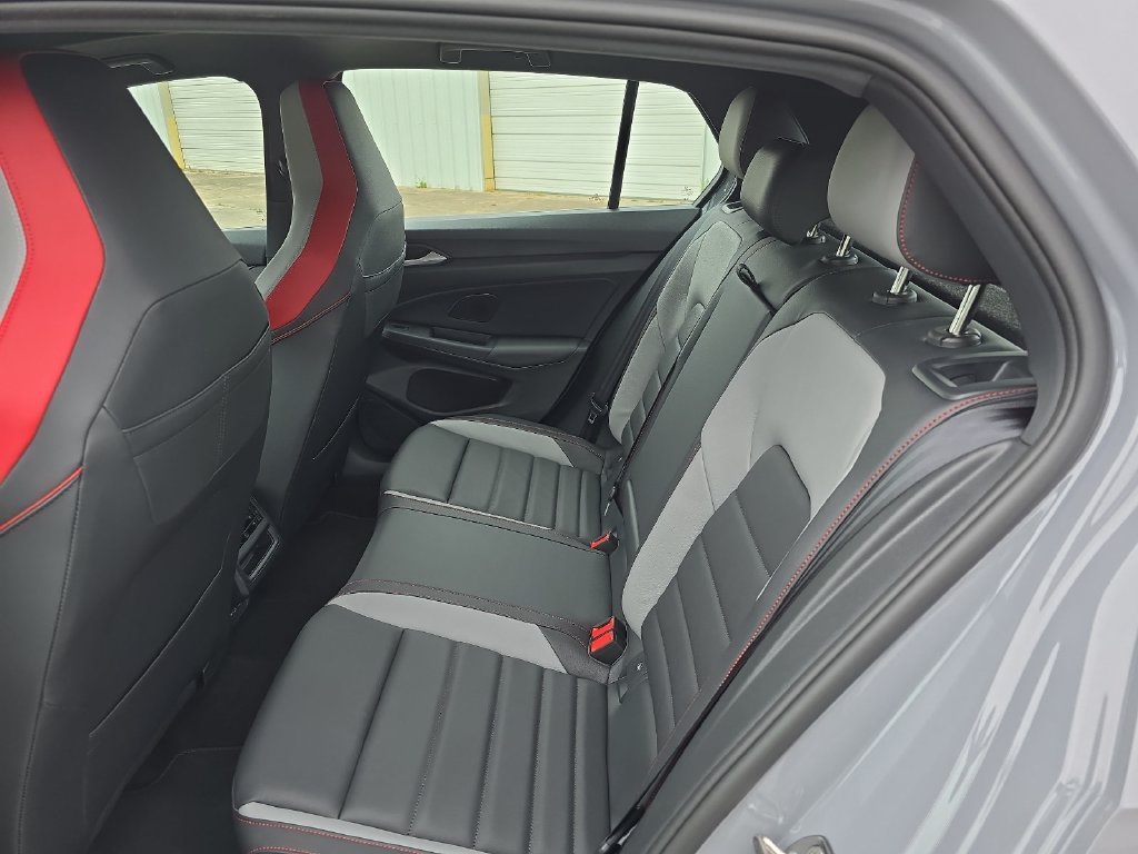 2026 Volkswagen Golf GTI SE - Photo 34