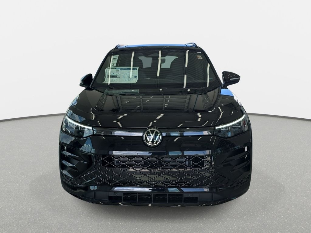 New 2026 Volkswagen Tiguan SE R-Line Black SUV