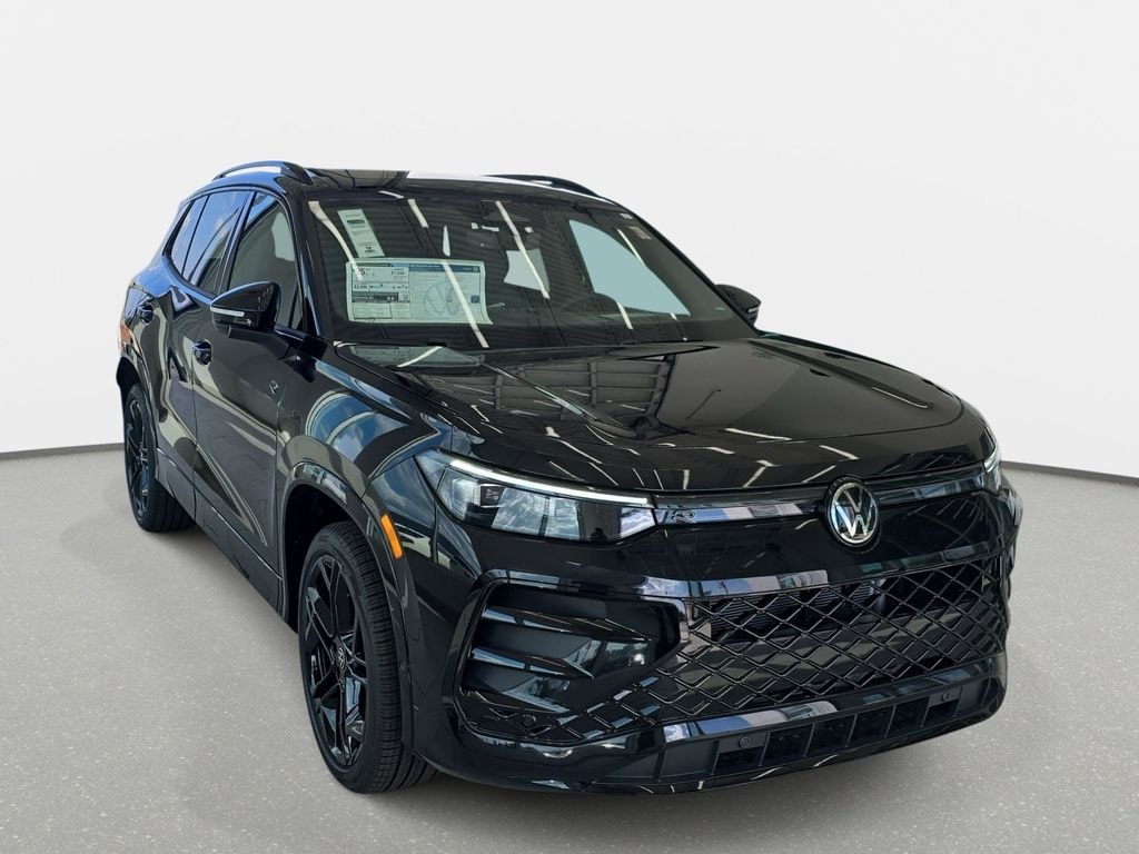 New 2026 Volkswagen Tiguan SE R-Line Black SUV