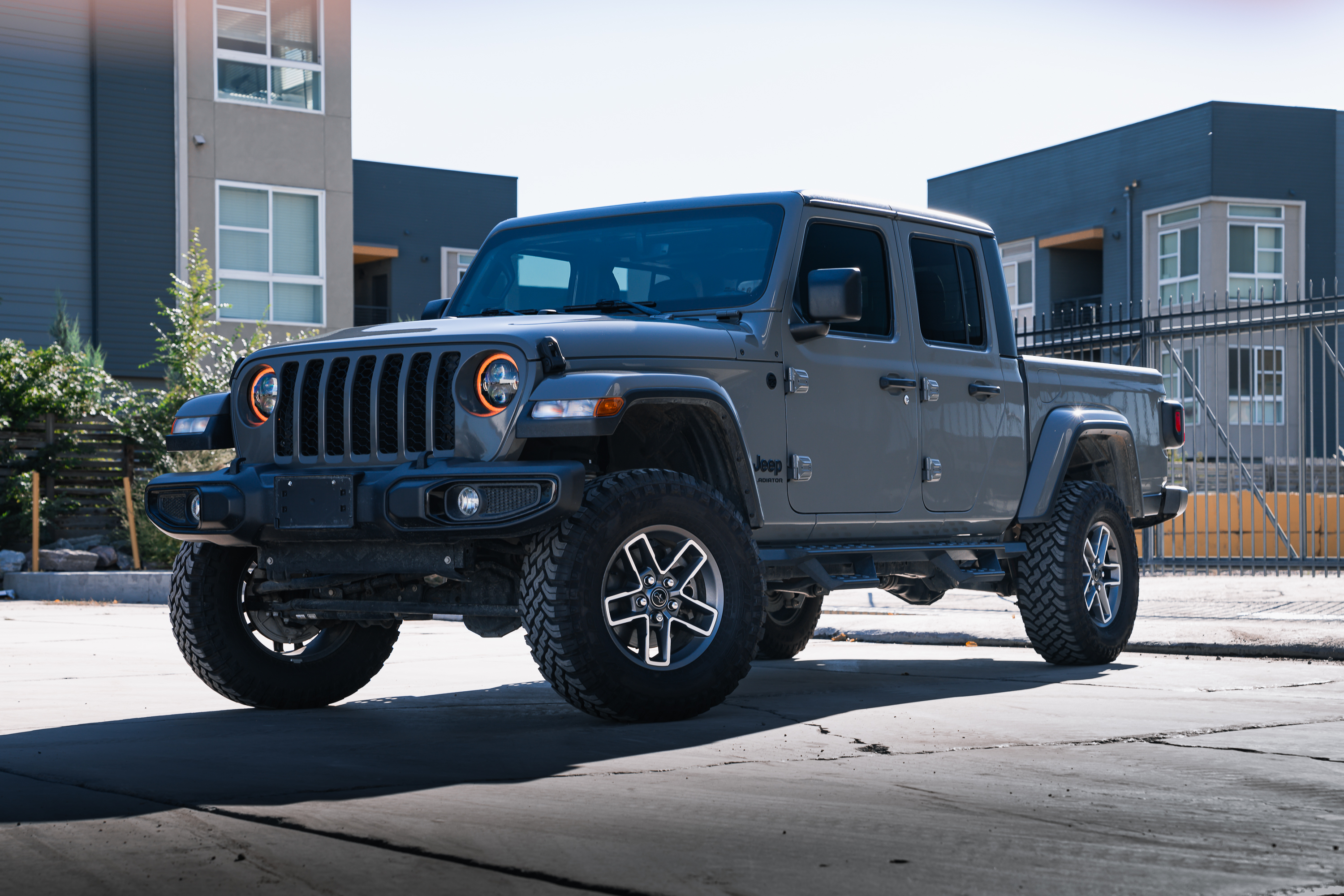 2021 Jeep Gladiator Willys Truck