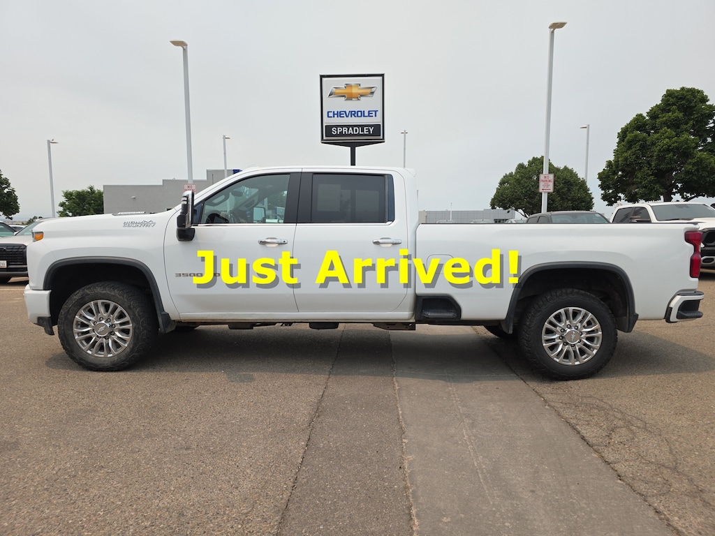 Used 2020 Chevrolet Silverado 3500HD High Country Truck Crew Cab