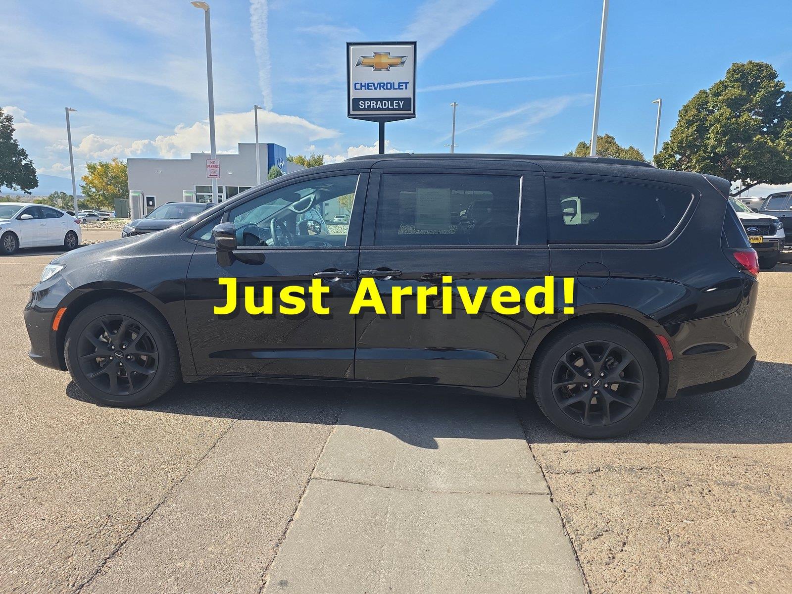 2025 Chrysler Pacifica Limited
