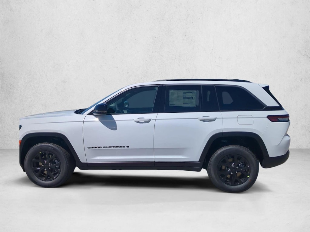 New 2026 Jeep Grand Cherokee Laredo Altitude SUV