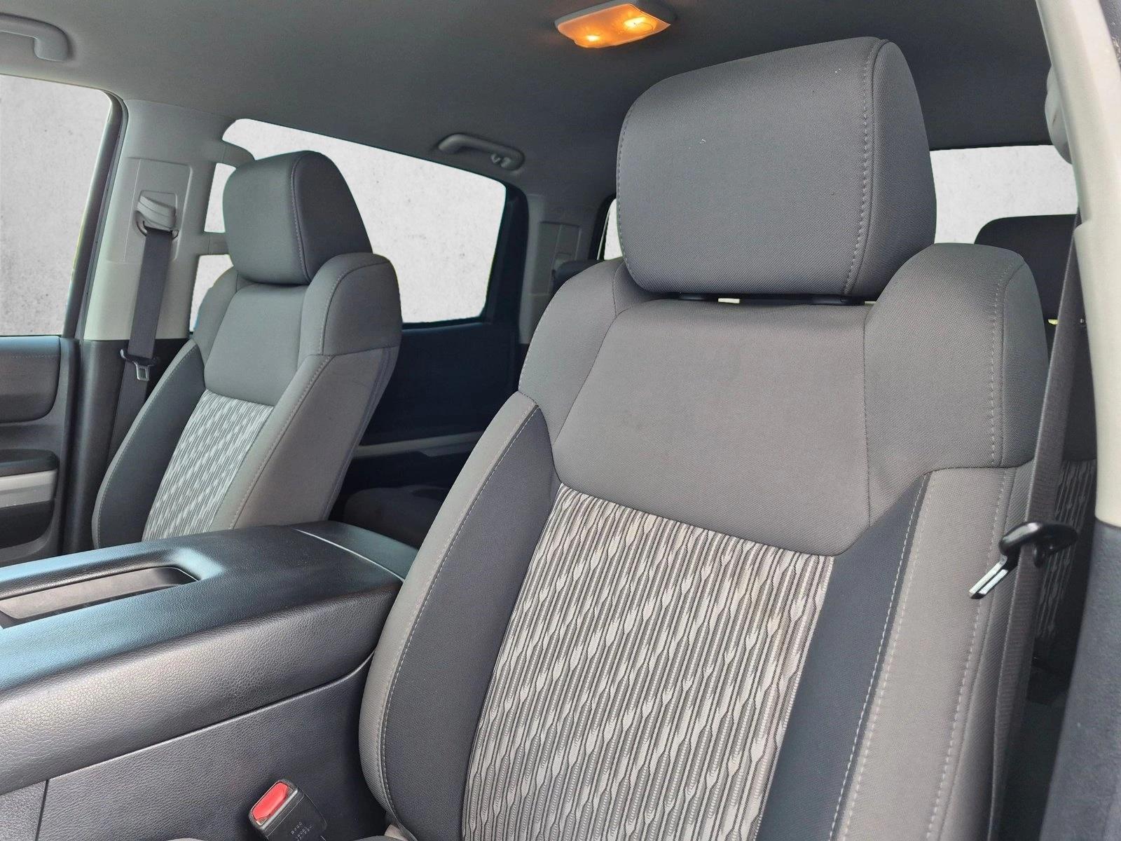 2019 Toyota Tundra SR5 - Photo 16