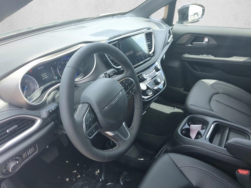 New 2027 Chrysler Pacifica Select Van Passenger Van