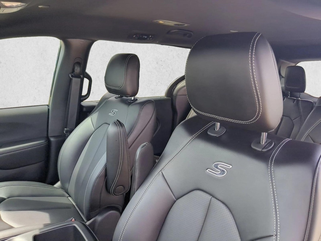 New 2026 Chrysler Pacifica Select Van Passenger Van