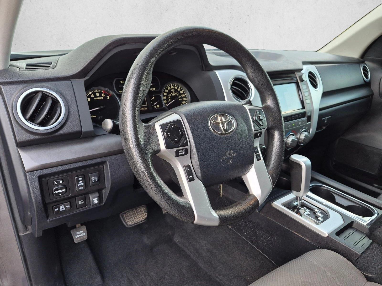 2019 Toyota Tundra SR5 - Photo 10