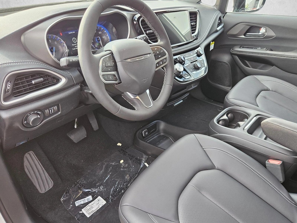New 2027 Chrysler Pacifica Select Van Passenger Van
