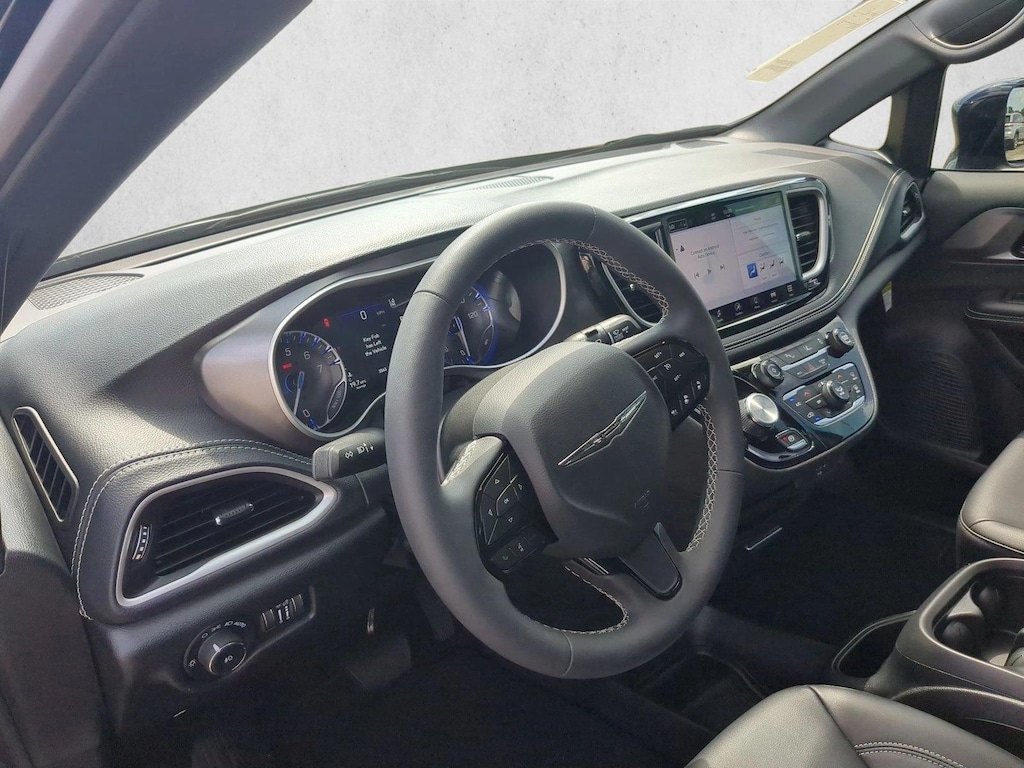 New 2026 Chrysler Pacifica Select Van Passenger Van