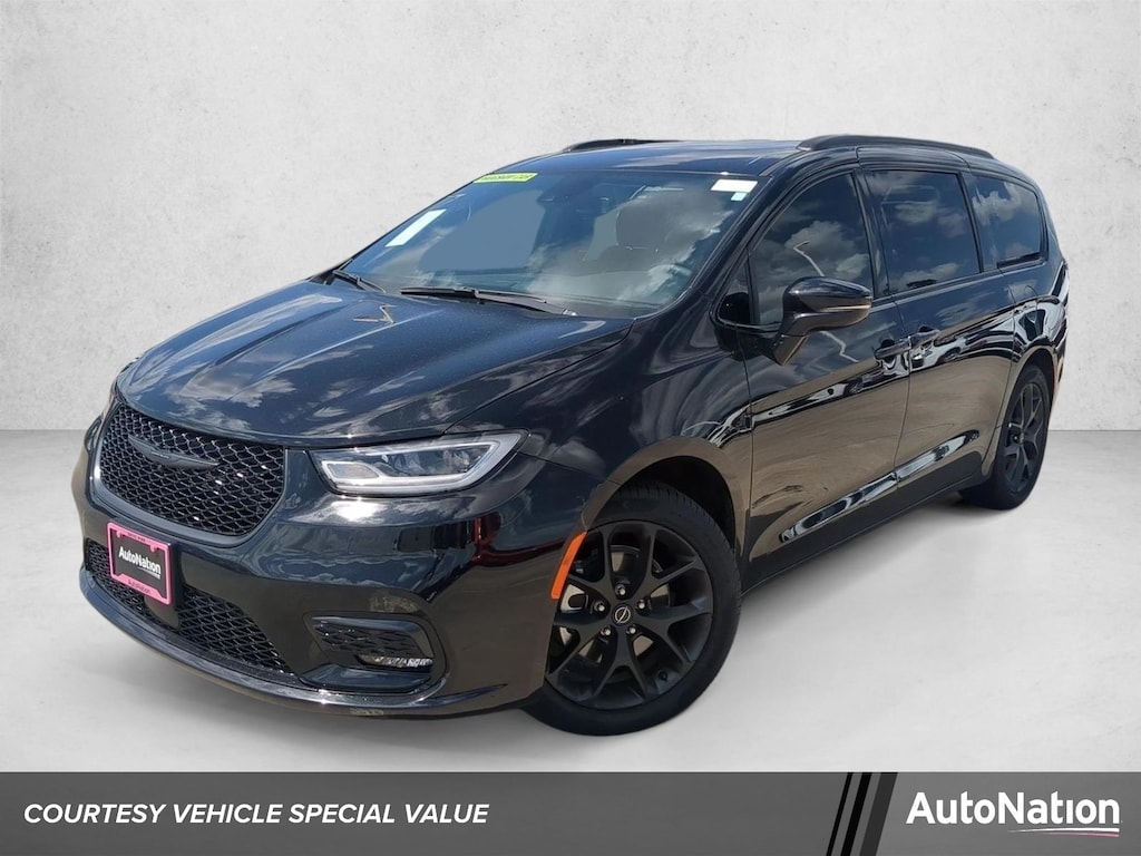 New 2026 Chrysler Pacifica Select Van Passenger Van