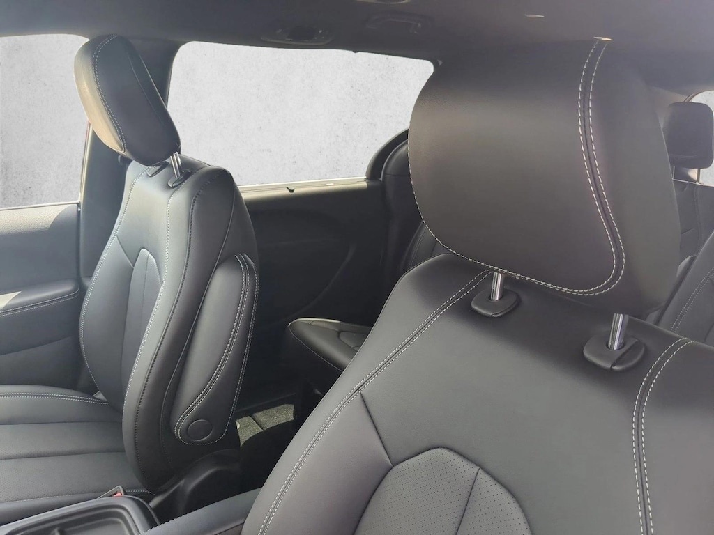 New 2027 Chrysler Pacifica Select Van Passenger Van