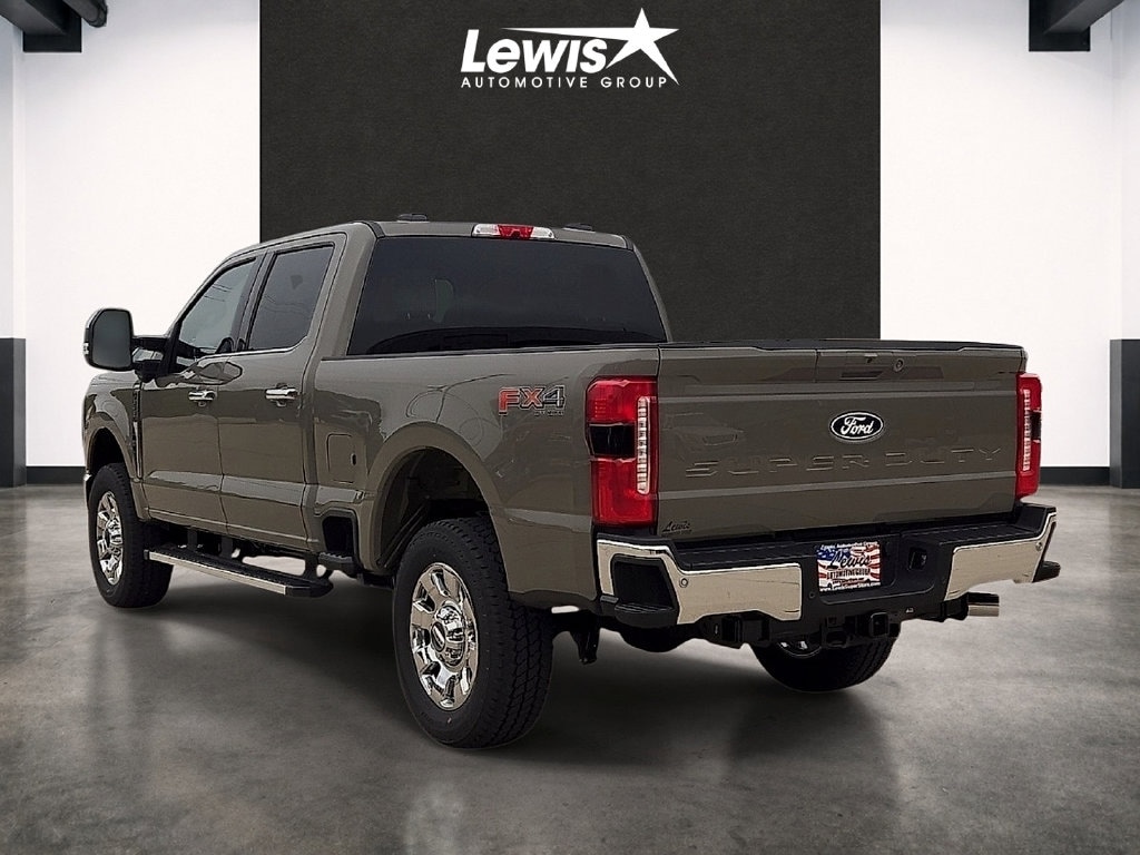 New 2027 Ford F-250SD Lariat Truck