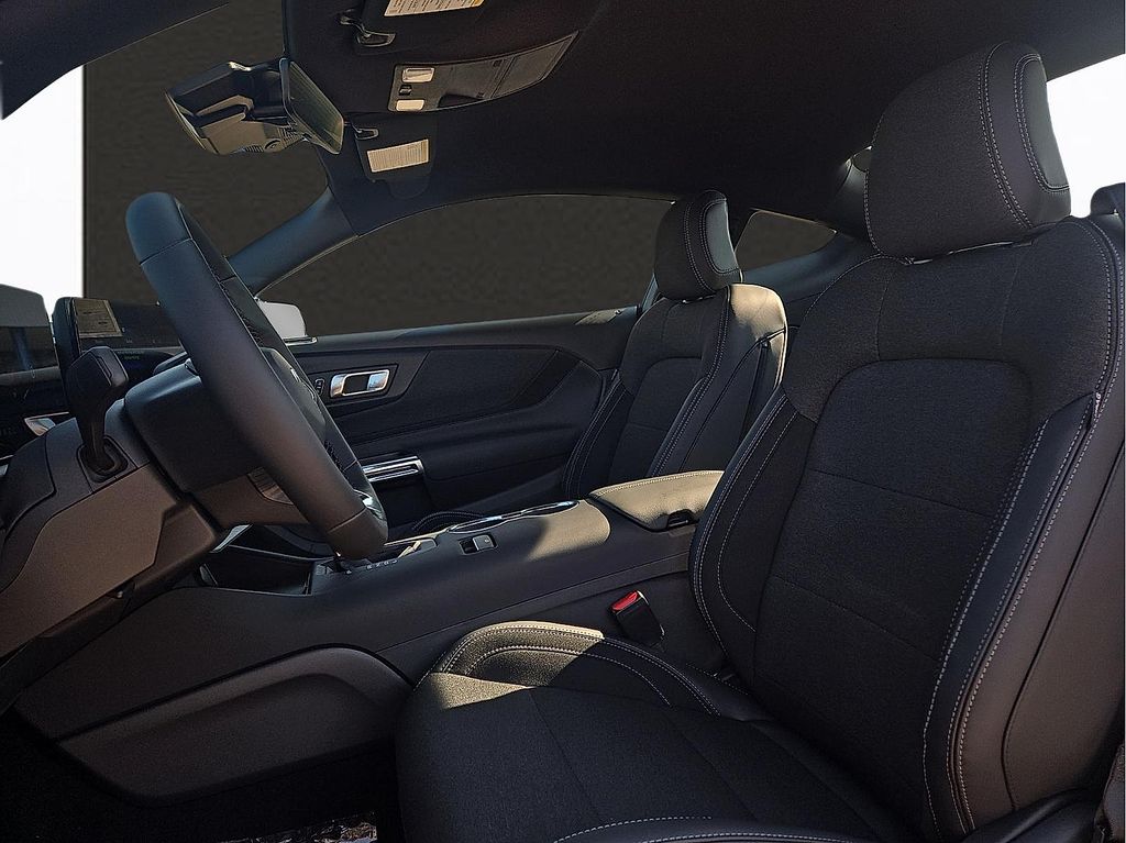 2026 Ford Mustang EcoBoost Fastback - Photo 12