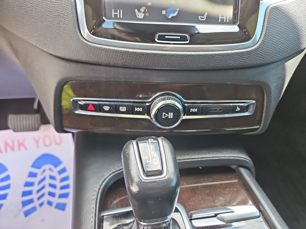 2019 Volvo XC90 Momentum - Photo 18