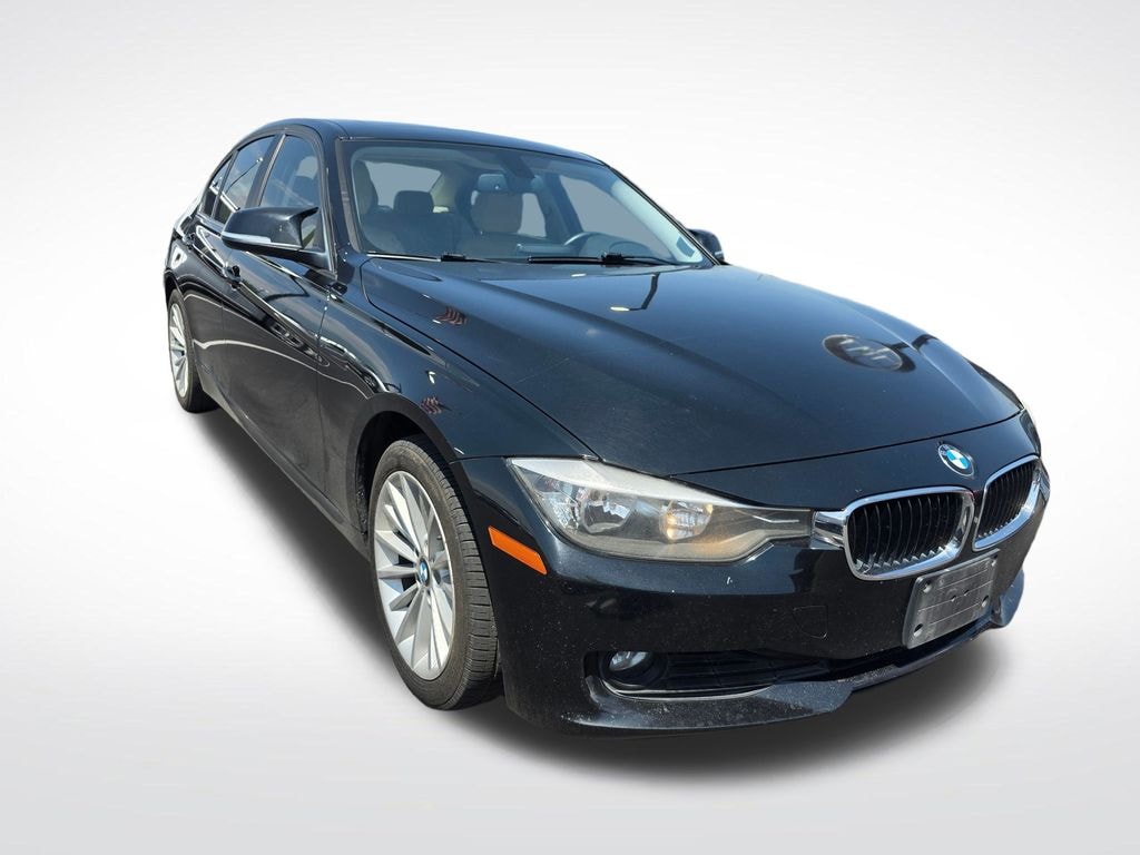 Used 2014 BMW 3 Series 320i xDrive Sedan
