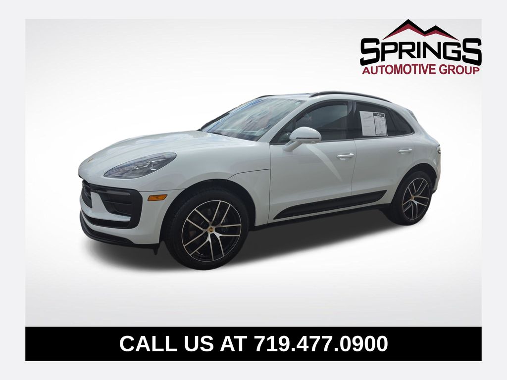 2025 Porsche Macan