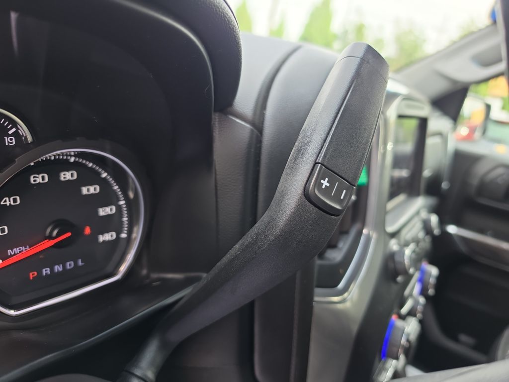 2020 Chevrolet Silverado 1500 LTZ - Photo 25