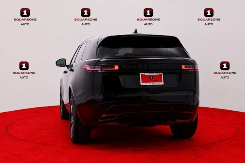 Used 2025 Land Rover Range Rover Velar Dynamic SE SUV