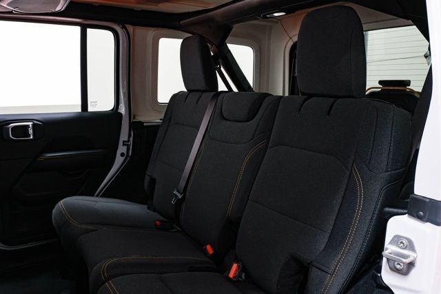 2025 Jeep Wrangler 4-Door Sahara - Photo 11
