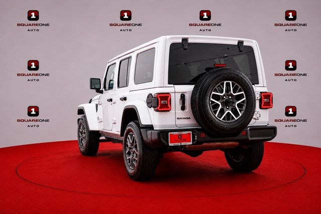2025 Jeep Wrangler 4-Door Sahara - Photo 8