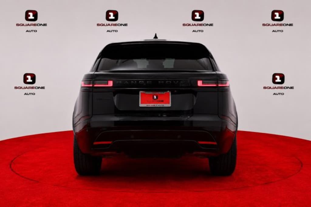 Used 2025 Land Rover Range Rover Velar Dynamic SE SUV