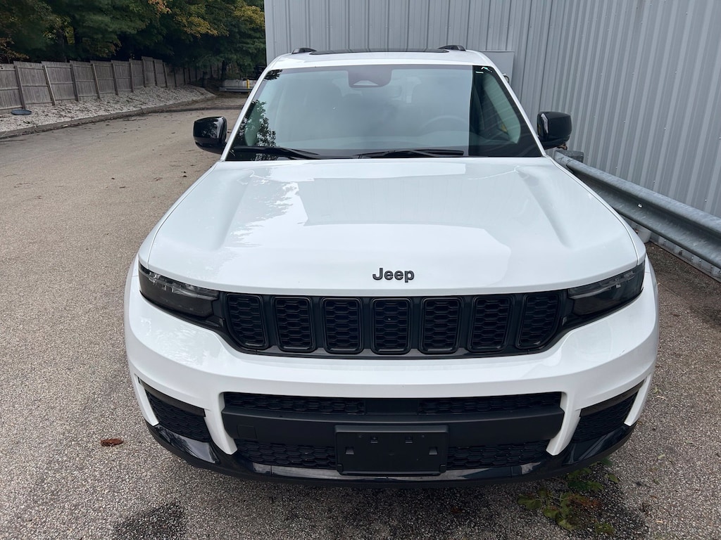 Used 2023 Jeep Grand Cherokee L Limited SUV