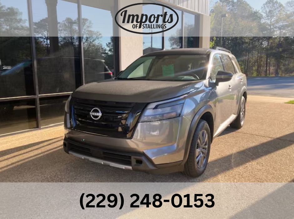 2025 Nissan Pathfinder SV