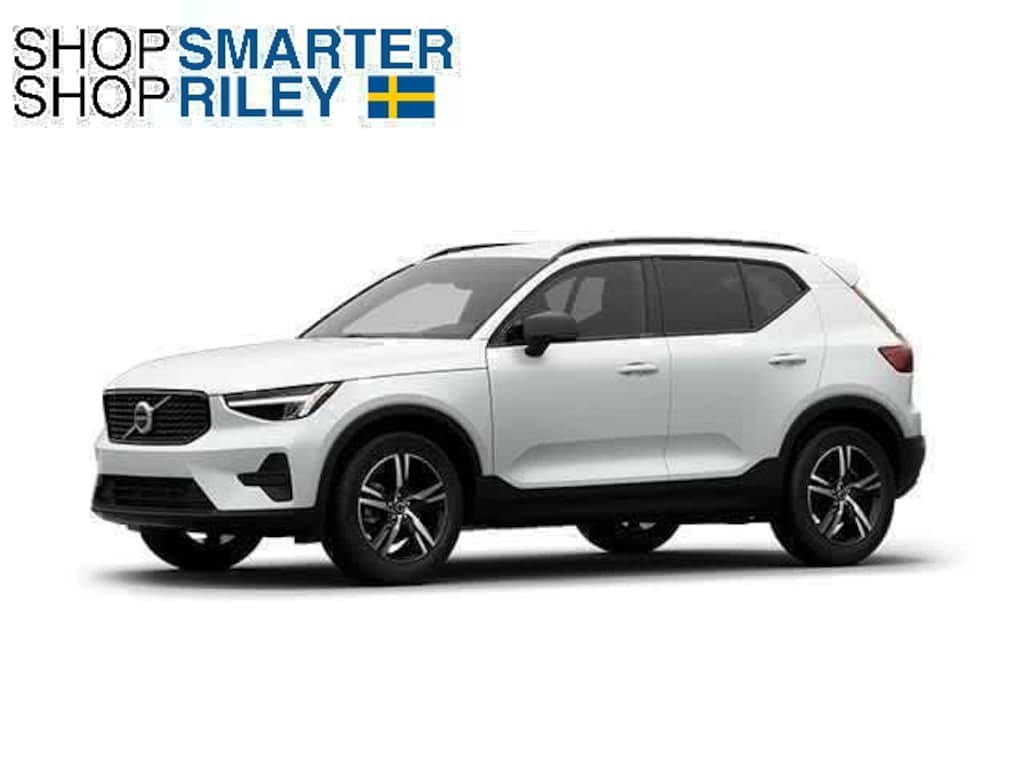 New 2026 Volvo XC40 B5 Core SUV