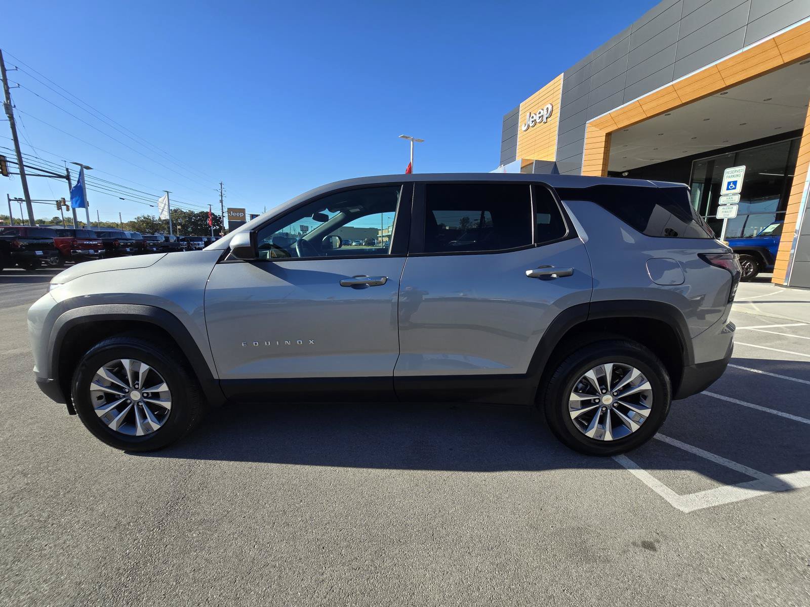 Used 2025 Chevrolet Equinox LT SUV