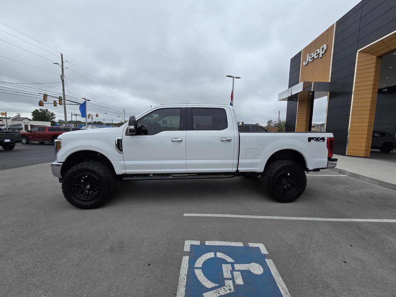 Used 2019 Ford F-250 Lariat Truck Crew Cab