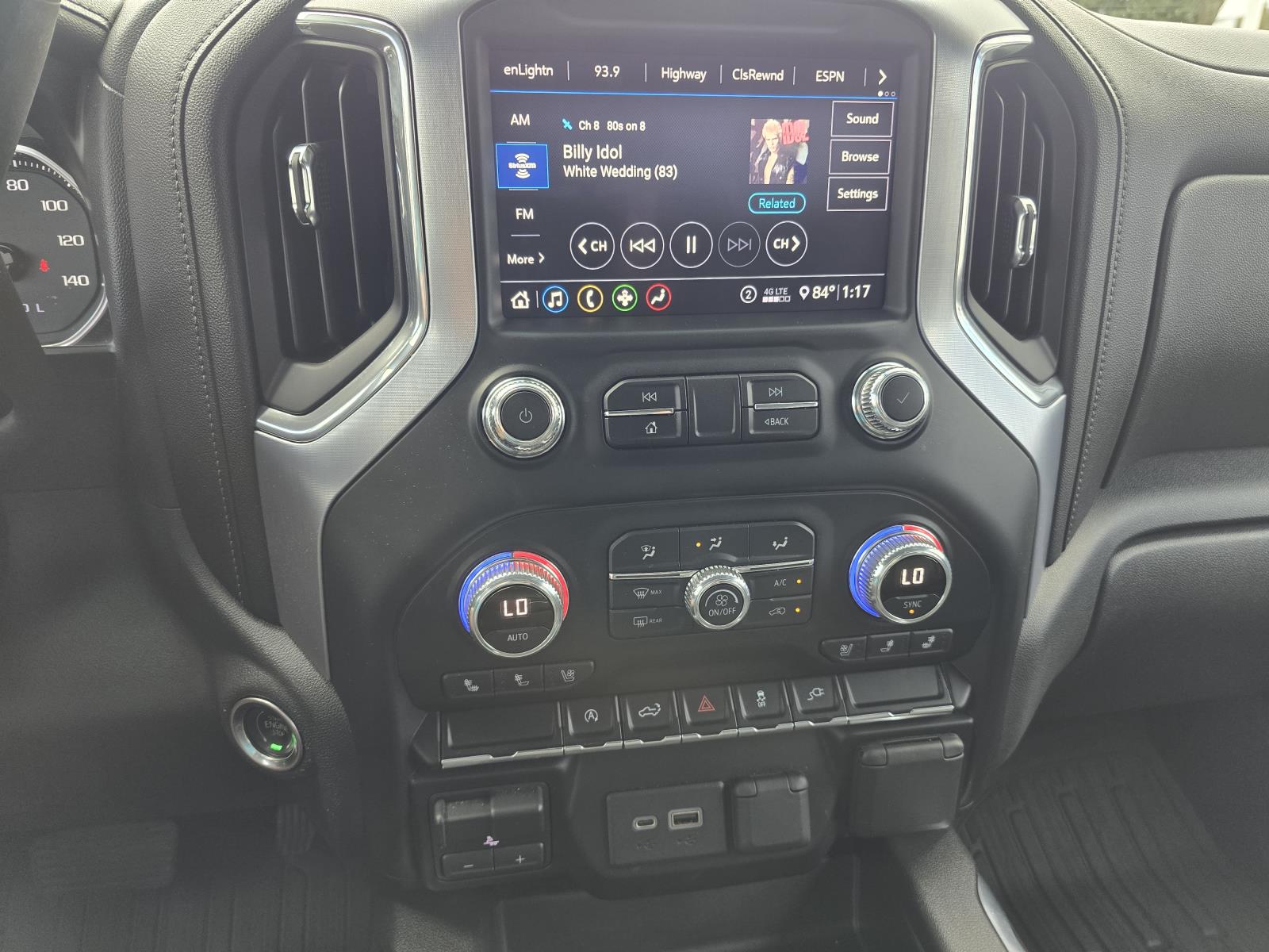 2020 GMC Sierra 1500 SLT - Photo 17