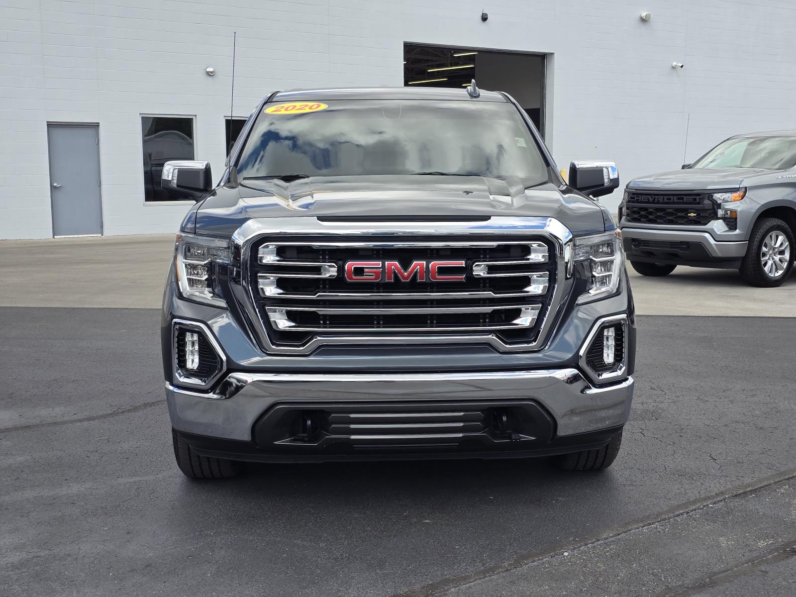 2020 GMC Sierra 1500 SLT - Photo 2