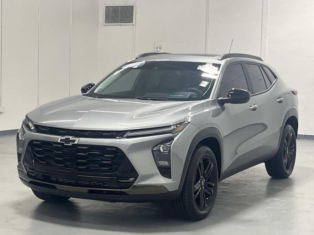 2025 Chevrolet Trax Activ - Photo 3