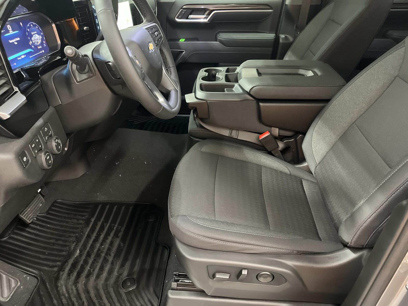 2026 Chevrolet Silverado 1500 LT - Photo 11