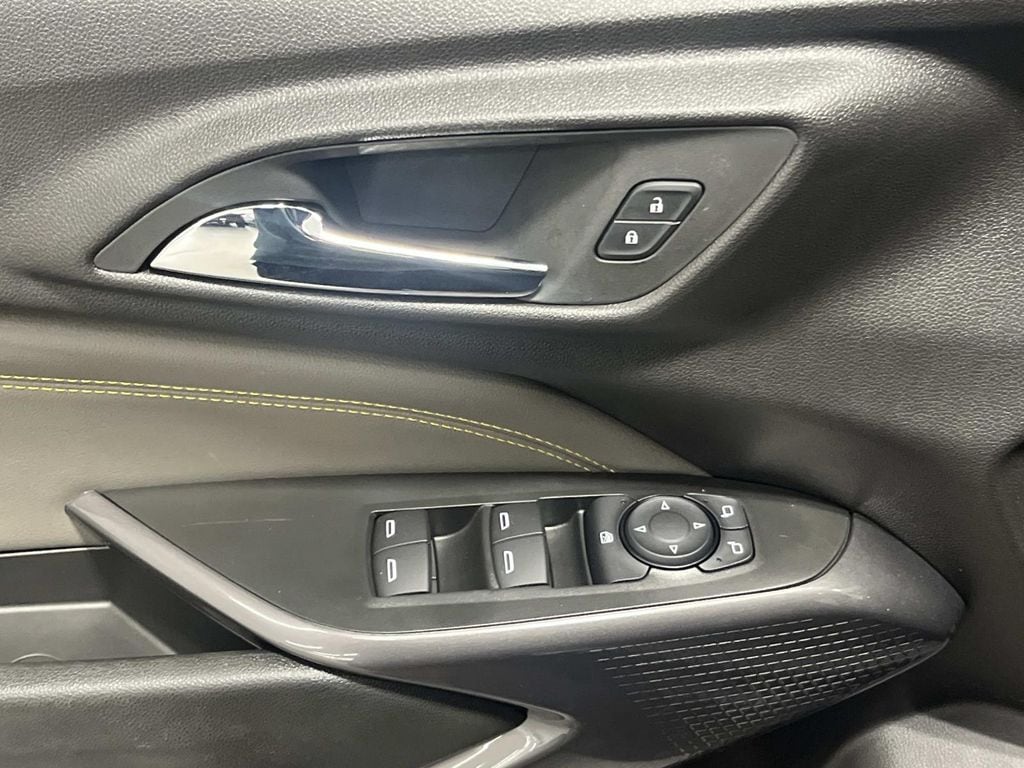 2025 Chevrolet Trax Activ - Photo 15