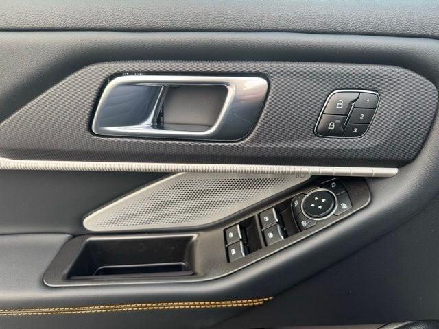 2026 Ford Explorer Tremor - Photo 9