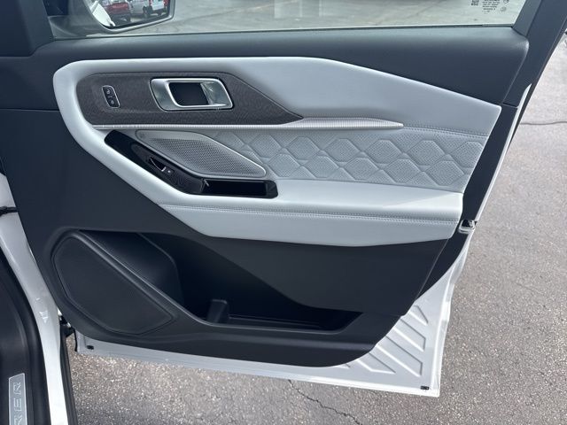 2026 Ford Explorer Platinum - Photo 21