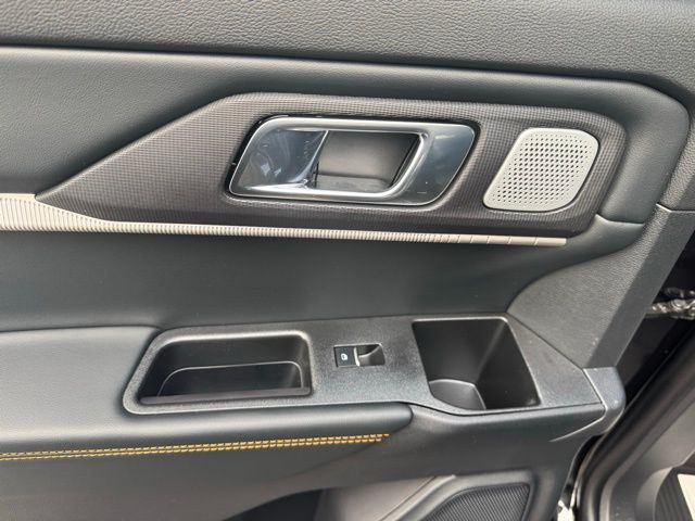 2026 Ford Explorer Tremor - Photo 11