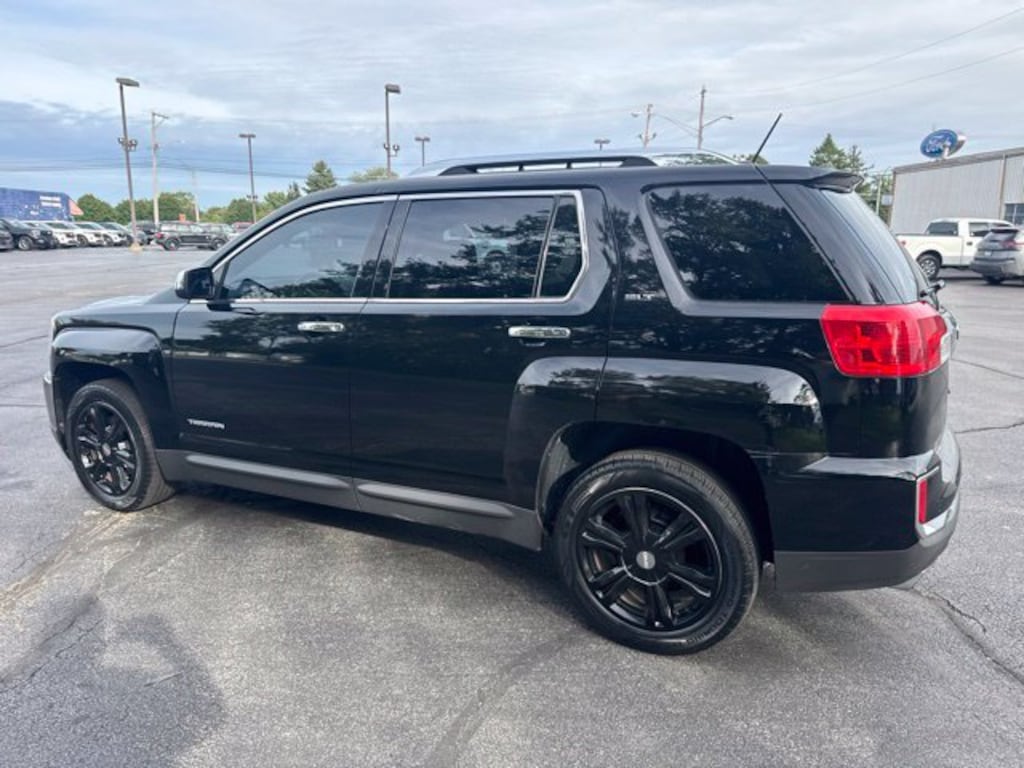 Used 2017 GMC Terrain SLT SUV