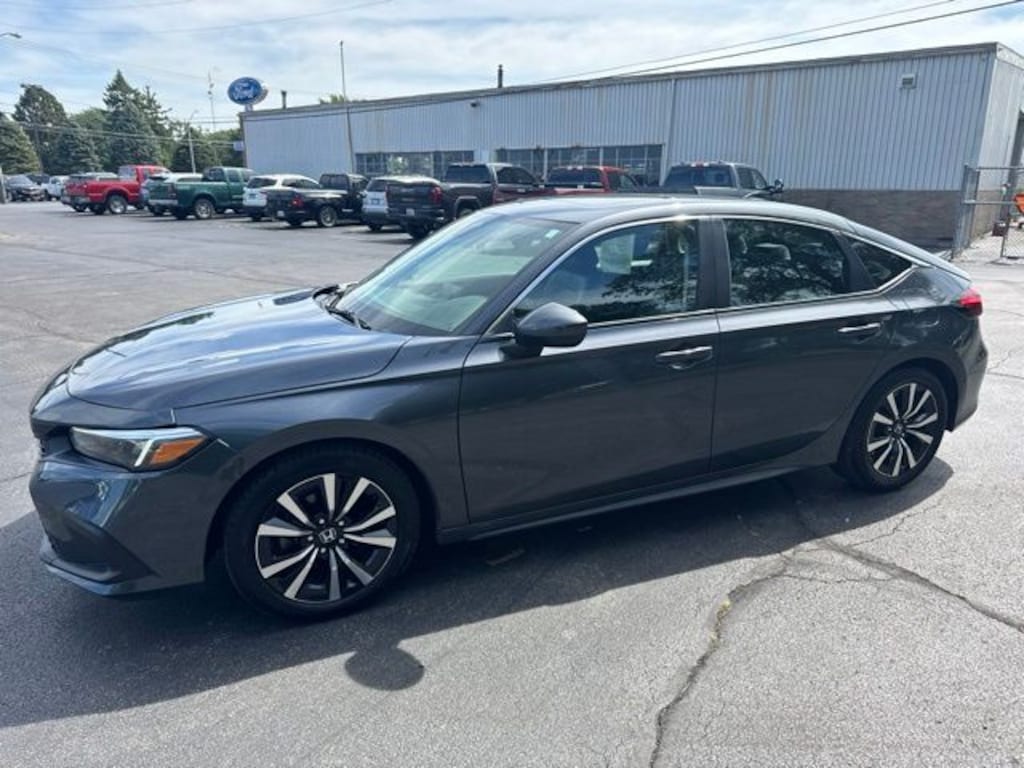 Used 2023 Honda Civic EX-L Hatchback