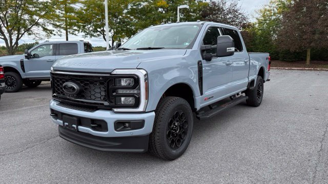 2026 Ford F-350SD Lariat Truck