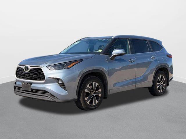 2023 Toyota Highlander XLE XLE AWD