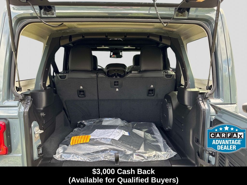 New 2026 Jeep Wrangler 4-DOOR SAHARA Sport Utility