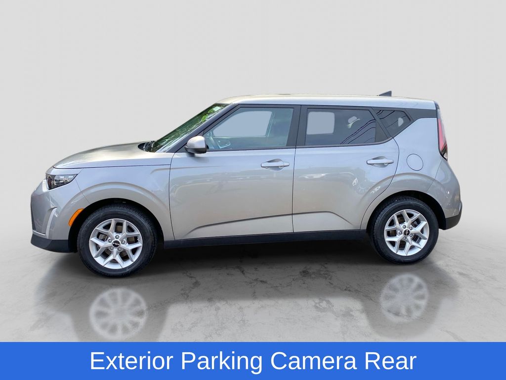 Used 2025 Kia Soul LX Hatchback