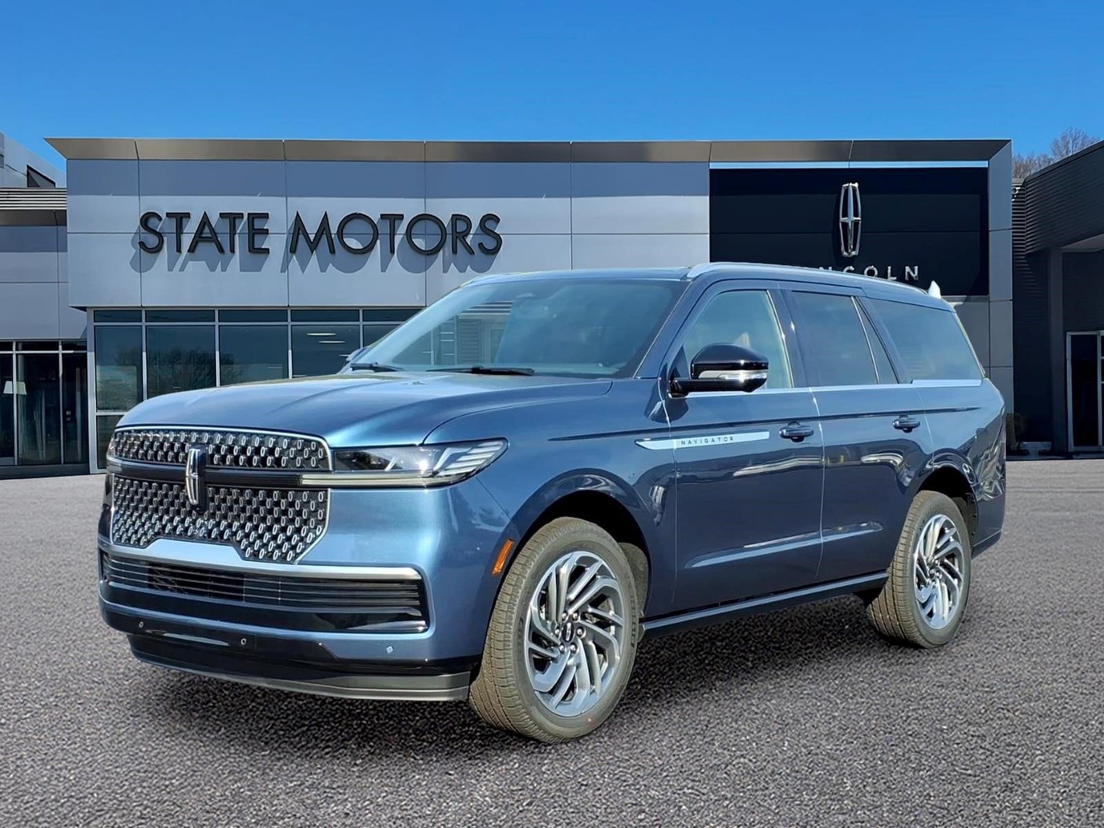 2027 Lincoln Navigator